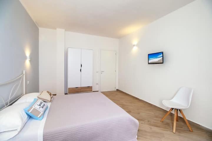 Luca'S Rooms Valledoria Kültér fotó