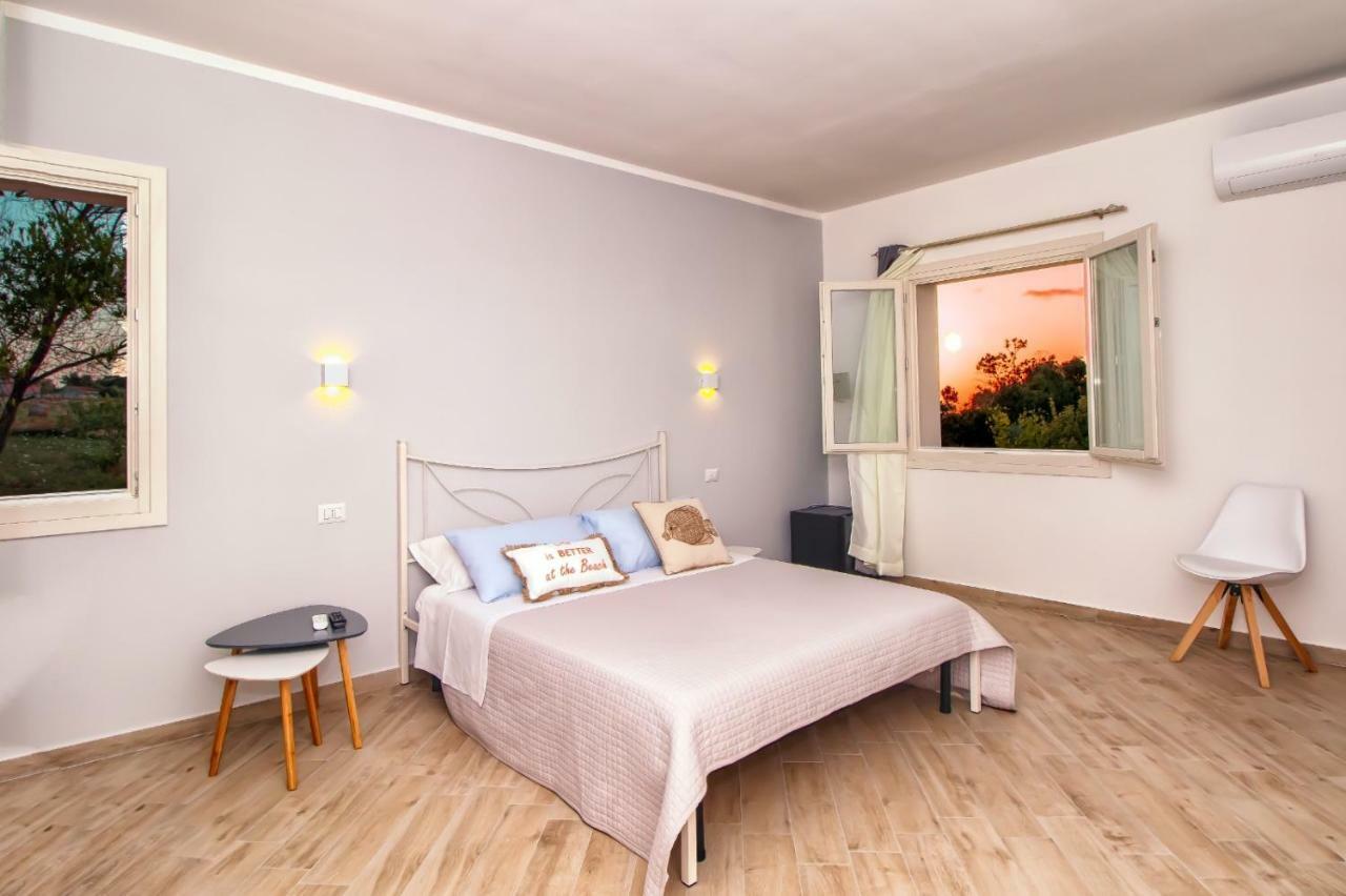 Luca'S Rooms Valledoria Kültér fotó