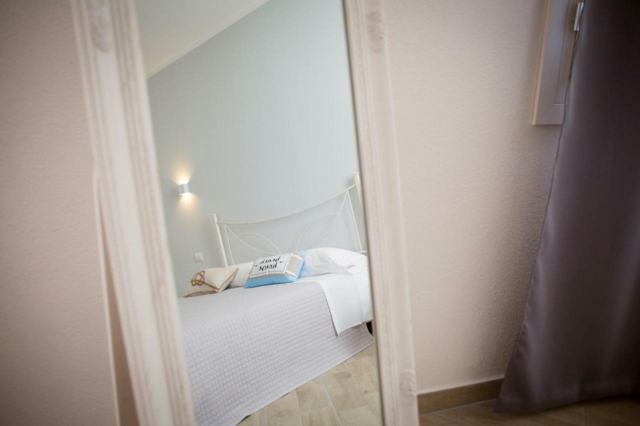 Luca'S Rooms Valledoria Kültér fotó